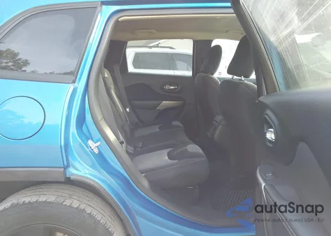 2017 Jeep Cherokee Altitude 4X4 z USA, uszkodzony, nr VIN 1C4PJMAB8HW628691